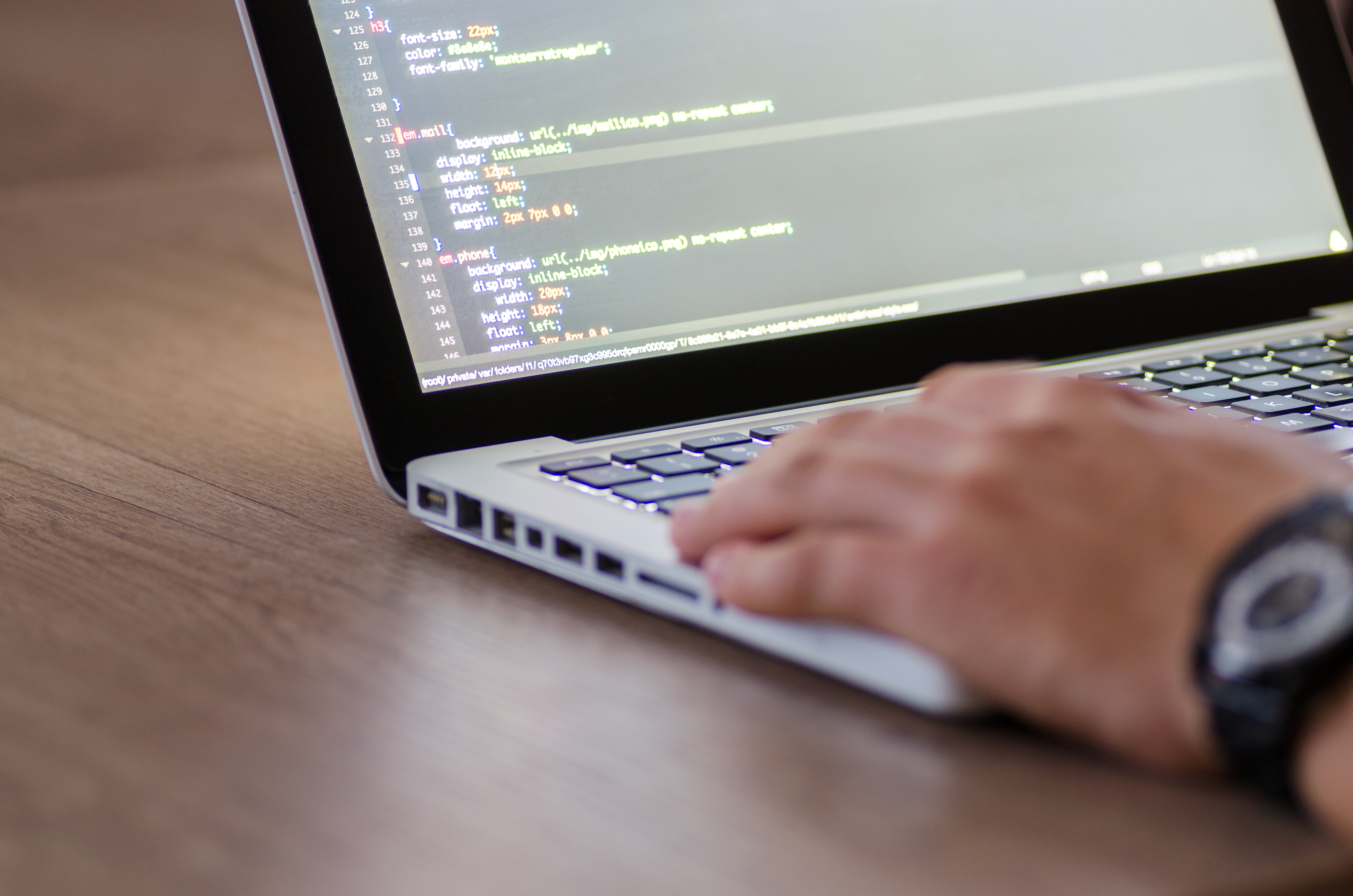 Quais são as ferramentas e frameworks mais utilizados no mercado de Java?